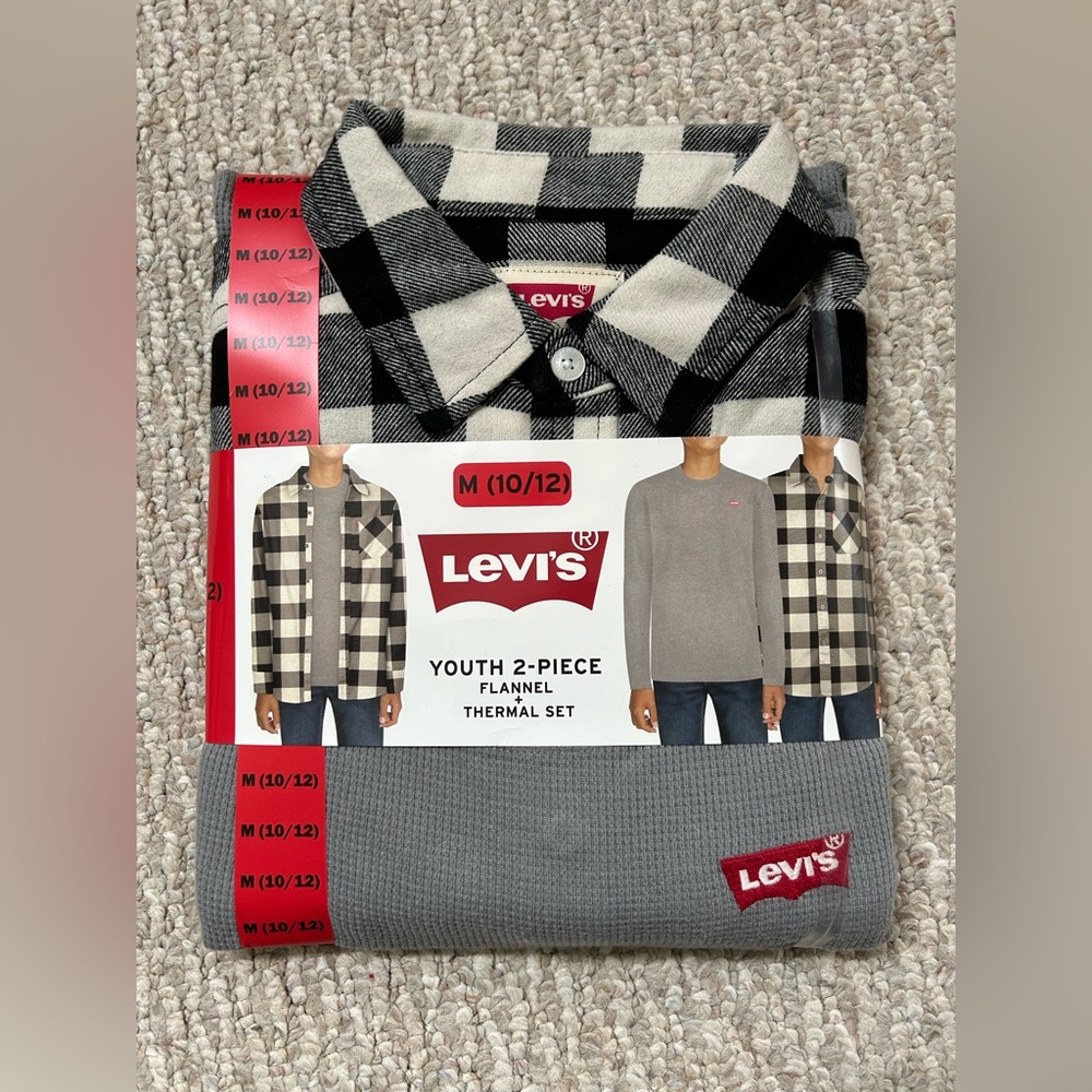 New Boy’s Youth Levi’s Flannel and Thermal Set size M (10/12)